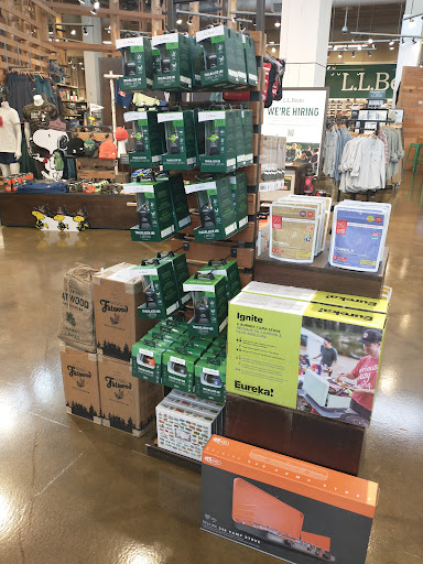 Clothing Store «L.L. Bean», reviews and photos, 75 Evergreen Way, South Windsor, CT 06074, USA