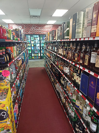 Liquor Store «Discount Liquors», reviews and photos, 653 Big Bend Rd, Ballwin, MO 63021, USA