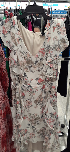 Clothing Store «Ross Dress for Less», reviews and photos, 581 Roosevelt Rd, Glen Ellyn, IL 60137, USA