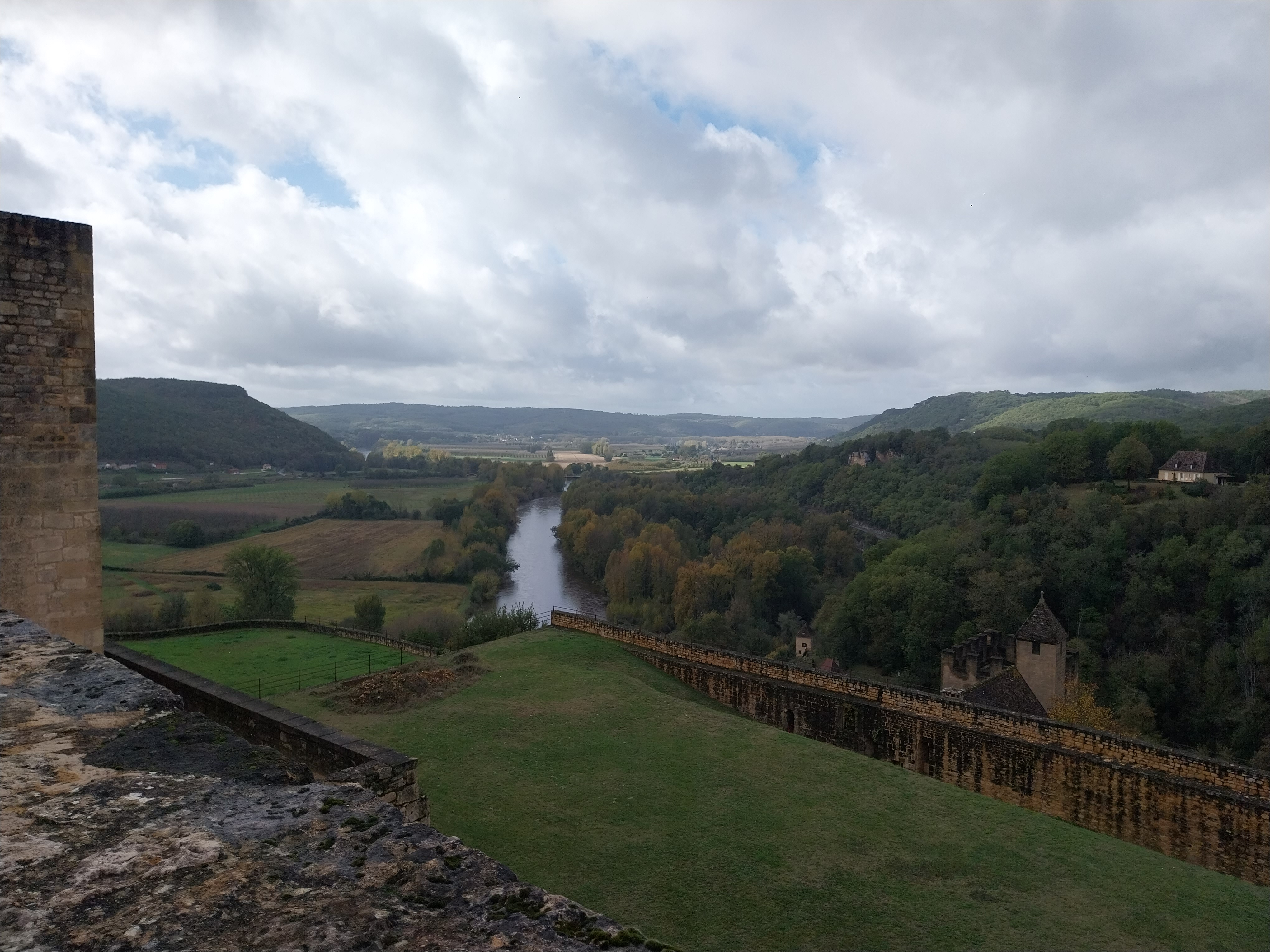 Photo n° 13 de l'avis de Hakim. fait le 31/10/2023 à 14:25