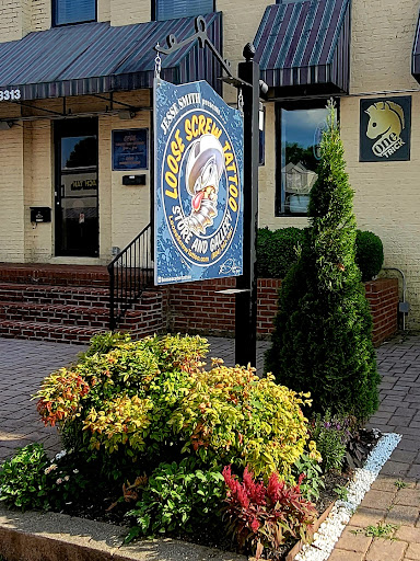 Tattoo Shop «Loose Screw Tattoo», reviews and photos, 3313 W Cary St, Richmond, VA 23221, USA