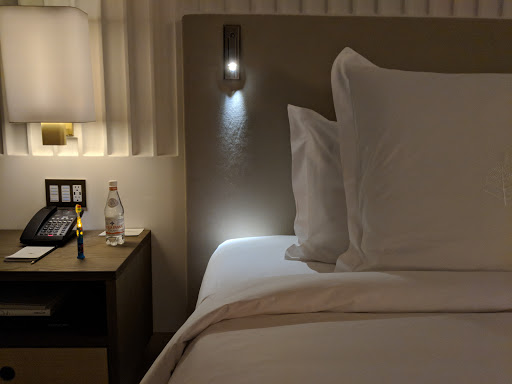 Luxury Hotel «Four Seasons Hotel at The Surf Club, Surfside, Florida», reviews and photos, 9101 Collins Ave, Surfside, FL 33154, USA