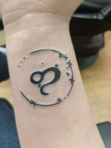 Tattoo Shop «Olde Towne Tattoo, LLC», reviews and photos, 2007 Central Ave, Kearney, NE 68847, USA