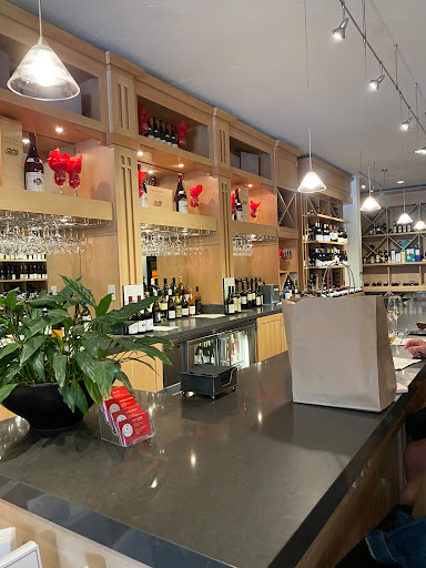 Wine Store «Half Moon Bay Wine & Cheese», reviews and photos, 421 Main St, Half Moon Bay, CA 94019, USA