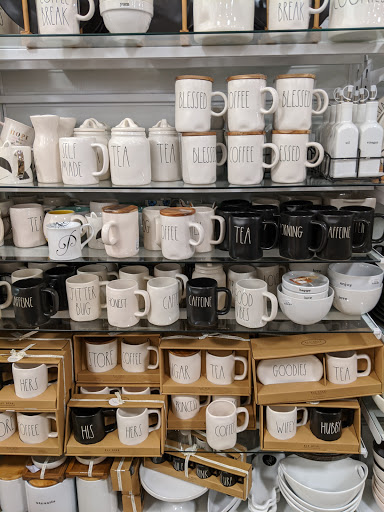 Home Goods Store «HomeGoods», reviews and photos, 7937 113th St, Seminole, FL 33772, USA