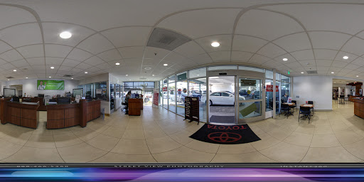 Toyota Dealer «Toyota Of Whittier», reviews and photos, 14577 Whittier Blvd, Whittier, CA 90605, USA
