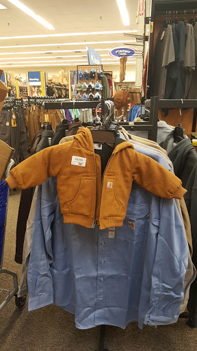 Sporting Goods Store «Academy Sports + Outdoors», reviews and photos, 7513 N Interstate Hwy 35, Austin, TX 78752, USA