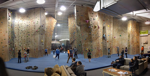 Rock Climbing «Gravity Vault», reviews and photos, 40 Watchung Ave, Chatham, NJ 07925, USA