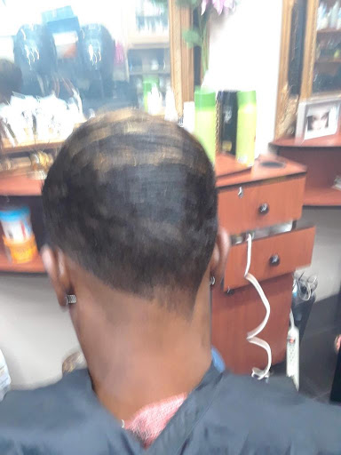 Beauty Salon «Bonita Beauty Salon Inc», reviews and photos, 353 Waverly Ave, Brooklyn, NY 11238, USA