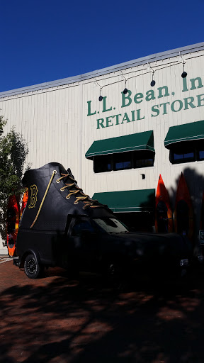 Clothing Store «L.L. Bean», reviews and photos, 95 Main St, Freeport, ME 04032, USA