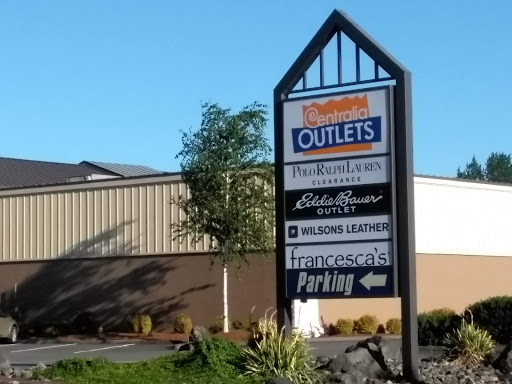 Shoe Store «Famous Footwear Outlet», reviews and photos, 1332 Lum Rd, Centralia, WA 98531, USA