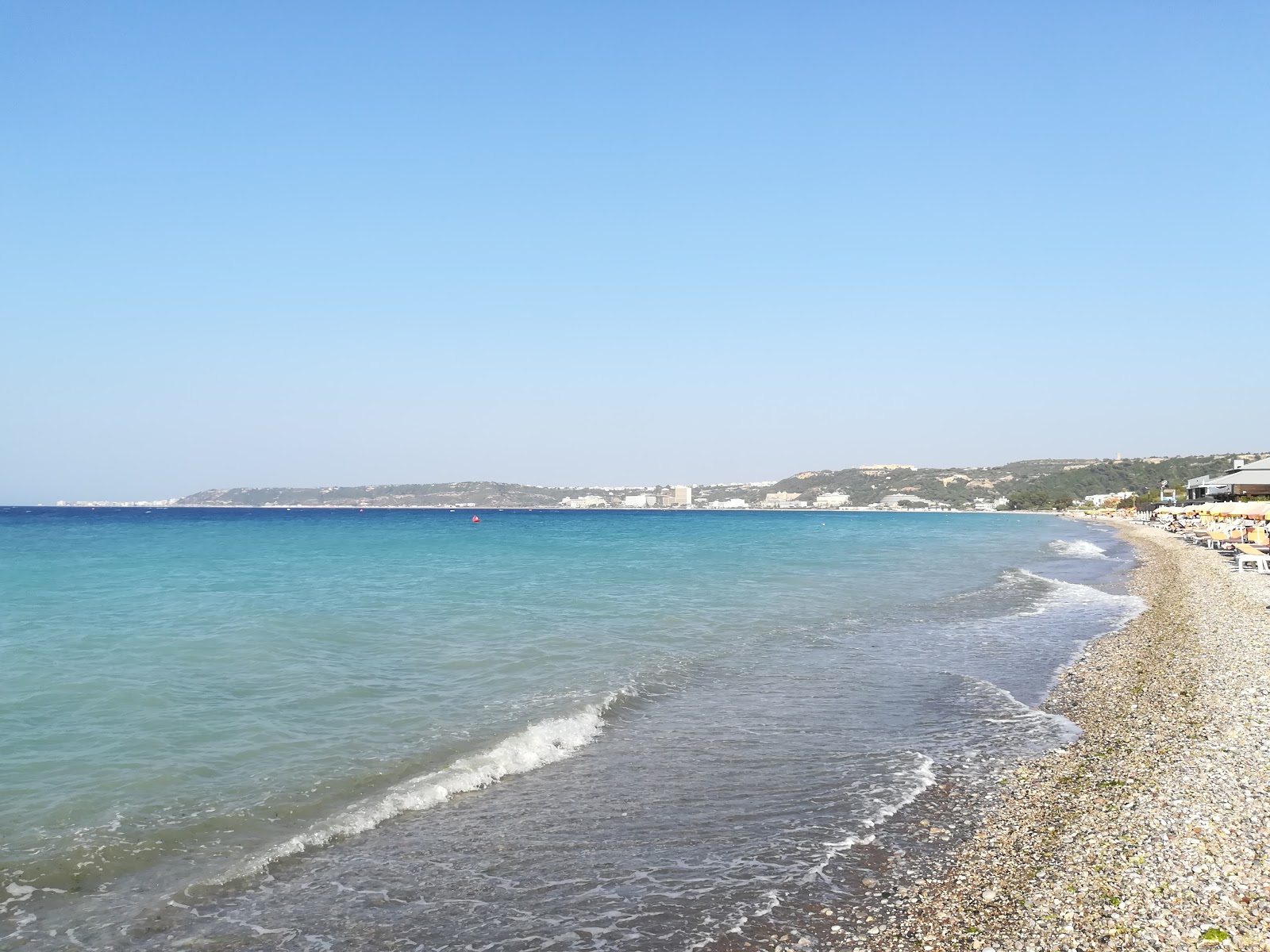 Ialysos beach'in fotoğrafı çok temiz temizlik seviyesi ile