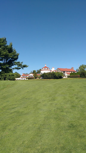 Golf Course «Douglaston Golf Course», reviews and photos, 6320 Marathon Pkwy, Douglaston, NY 11363, USA