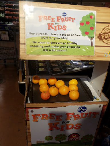 Grocery Store «Kroger Marketplace», reviews and photos, 635 Chestnut Dr, Walton, KY 41094, USA
