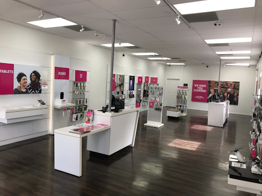 Cell Phone Store «T-Mobile», reviews and photos, 1764 E Silver Star Rd, Ocoee, FL 34761, USA