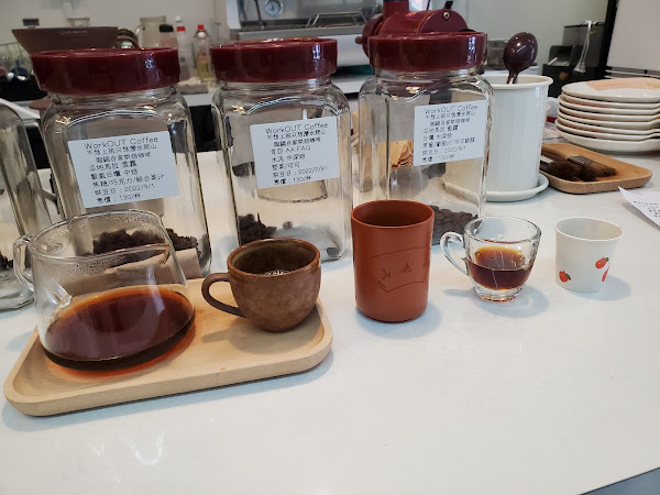 WorkOut Coffee 不想上班只想潛水爬山/咖啡/手沖/義式/陶鍋烘焙/景美店