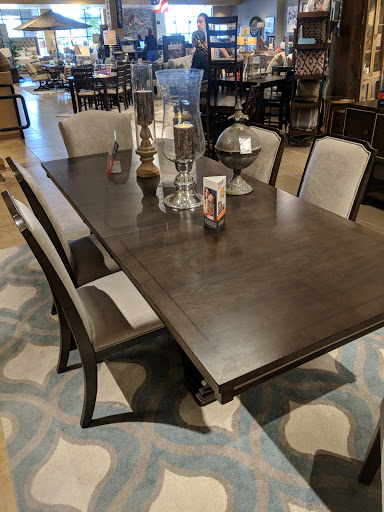 Furniture Store «Ashley Furniture HomeStore», reviews and photos, 2508 S 38th St, Tacoma, WA 98409, USA