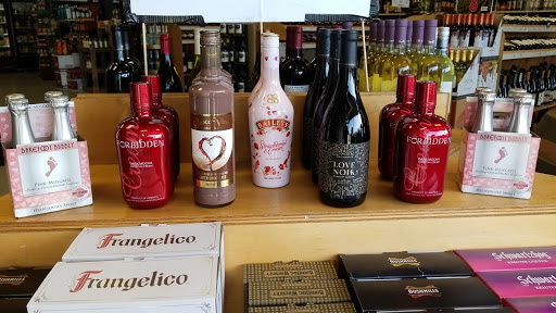Liquor Store «Uptown Wine And Spirits», reviews and photos, 520 TN-76 #13, White House, TN 37188, USA