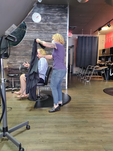 Beauty Salon «Trim a Hair Salon LLC», reviews and photos, 114 E Jefferson Ave, Kirkwood, MO 63122, USA