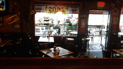 Bar & Grill «J T Maxies», reviews and photos, 240 Wolf Rd, Albany, NY 12205, USA