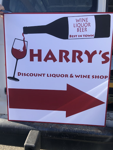 Liquor Store «Valencia Liquor & Wine Shop», reviews and photos, 1231 E Main St, Meriden, CT 06450, USA