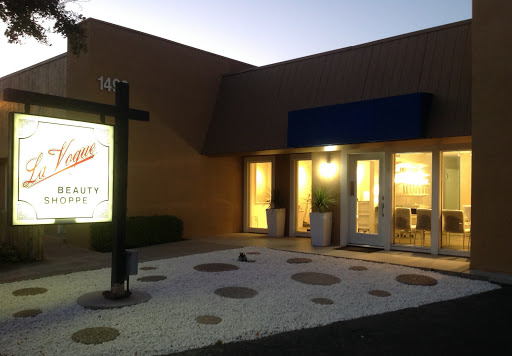 Hair Salon «La Vogue Beauty Shoppe», reviews and photos, 832 E Olive Ave, Fresno, CA 93728, USA