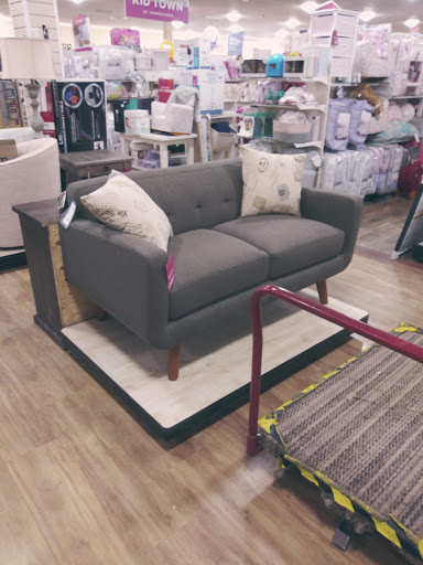 Department Store «T.J. Maxx», reviews and photos, 4121 Towne Center Dr, Louisville, KY 40241, USA