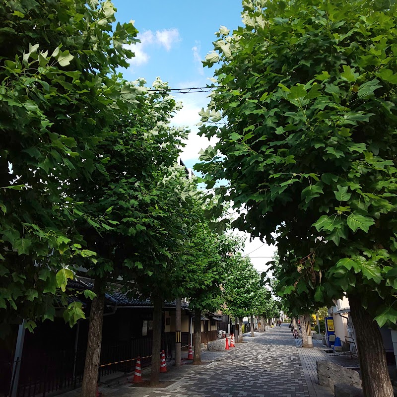 タイムズ高槻城北町