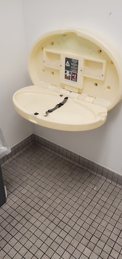 Clothing Store «Ross Dress for Less», reviews and photos, 17084 Slover Ave, Fontana, CA 92337, USA