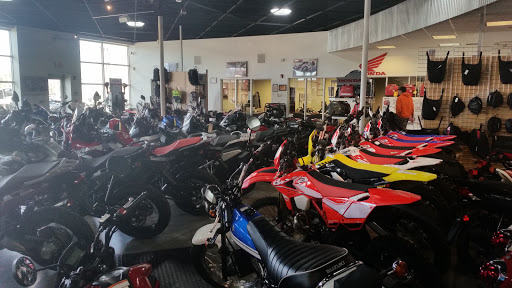 Suzuki motorcycle dealer Lowell