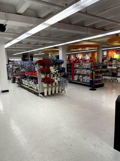 Shopping Mall «Porter Square Shopping Center», reviews and photos, 1 – 37 White St, Cambridge, MA 02140, USA