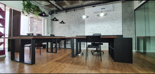 Logo da empresa - Caldeira Coworking