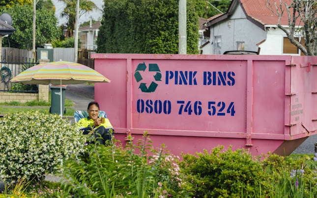 Comments and reviews of Pink Bins Auckland | Skip Bin Hire Delivery Service