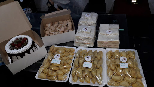 AF1QipNNKwNR7Rf Z8ffXYC77vQDGoEloMlyR6i5uWDh