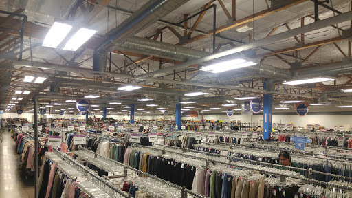 Thrift Store «48th & Baseline Goodwill Retail Store & Donation Center», reviews and photos, 2700 W Baseline Rd, Tempe, AZ 85283, USA