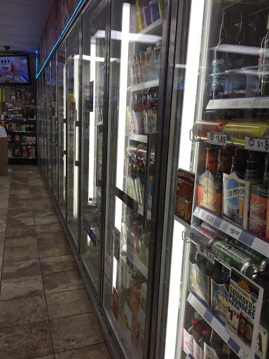 Gas Station «Gull Gas Station, Grocery & Pacific Pride», reviews and photos, 14420 468th Ave SE, North Bend, WA 98045, USA