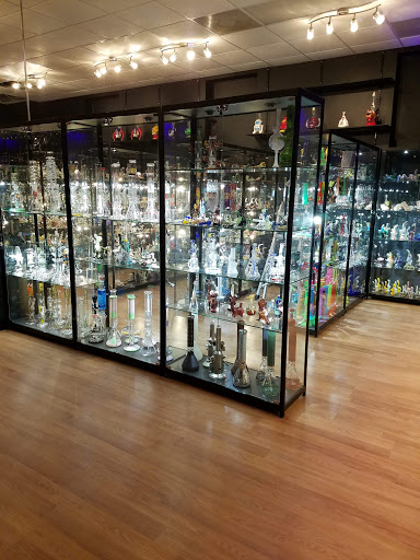 Tobacco Shop «One Flight Up Inc. - Reisterstown», reviews and photos, 4 Hanover Rd, Reisterstown, MD 21136, USA