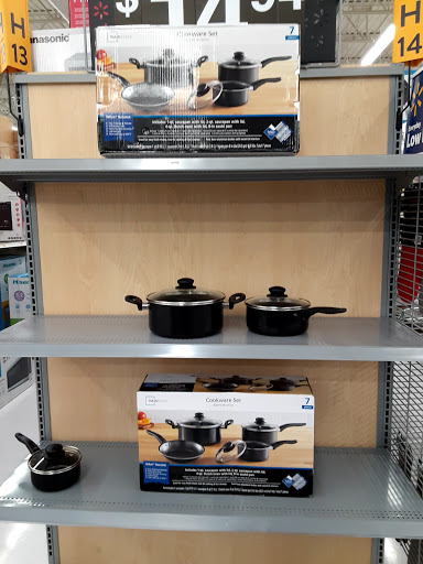 Department Store «Walmart Supercenter», reviews and photos, 4200 SE 82nd Ave, Portland, OR 97266, USA