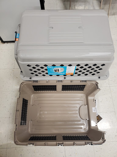 Pet Supply Store «Petco Animal Supplies», reviews and photos, 8775 SW Tualatin-Sherwood Rd, Tualatin, OR 97062, USA