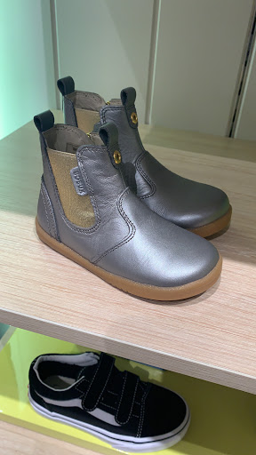 Stores to buy women's black boots Perth