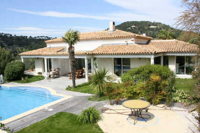 Riva Immobilier Luxury 83 à La Cadière-d'Azur