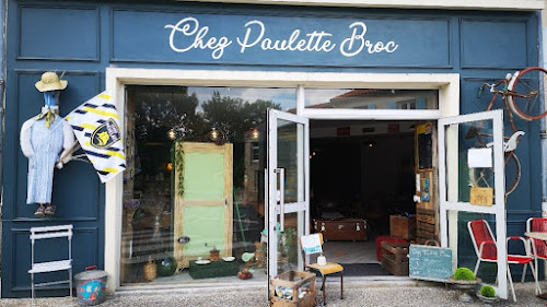 Magasin d'antiquités Chez Paulette Broc Port-d'Envaux