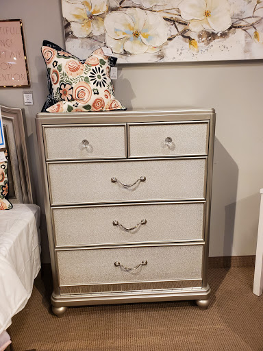 Furniture Store «Ashley HomeStore», reviews and photos, 11755 Commons Dr, Springdale, OH 45246, USA