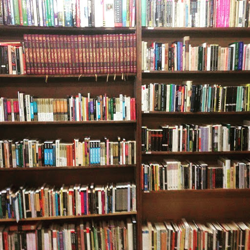 Book Store «Mojo Books & Records», reviews and photos, 2540 E Fowler Ave, Tampa, FL 33612, USA