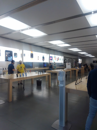 Computer Store «Apple Southcenter», reviews and photos, 801 Southcenter Mall, Tukwila, WA 98188, USA