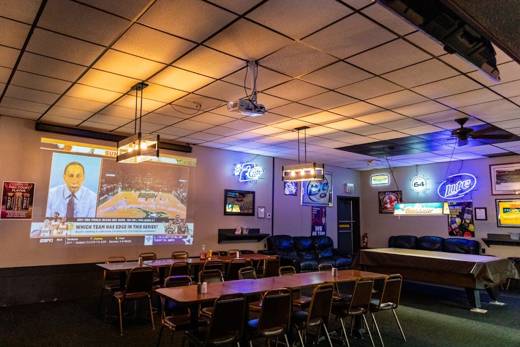 Maximus Restaurant & Sports Bar Columbus, NE 68601 Menu, Reviews