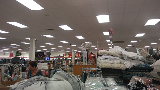Department Store «T.J. Maxx», reviews and photos, 1650 Miami Gardens Dr, North Miami Beach, FL 33179, USA
