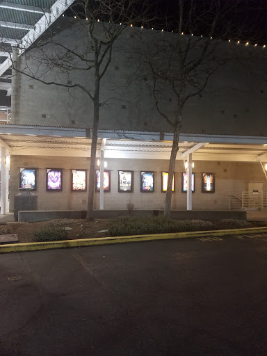 Movie Theater «AMC Loews Woodinville 12», reviews and photos, 17640 Garden Way NE, Woodinville, WA 98072, USA