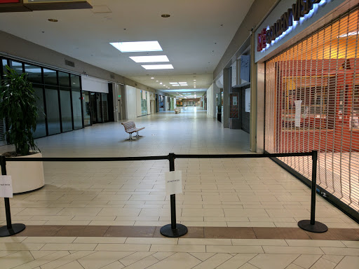 Shopping Mall «Vallco Shopping Mall», reviews and photos, 10123 N Wolfe Rd, Cupertino, CA 95014, USA