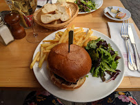 Hamburger du Restaurant français Lou Cantou à Paris - n°9